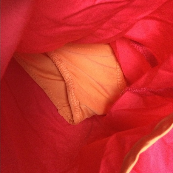 Women’s Marika Tek S Small 4 - 6 Shorts Athletic Running Red Orange Active NWT - Picture 7 of 11